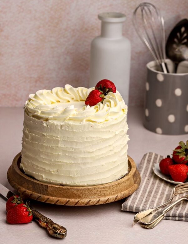 VANILLA CAKE